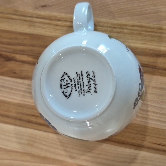 Floral Porcelain Teacup and Saucer Set - Picture 6 of 6